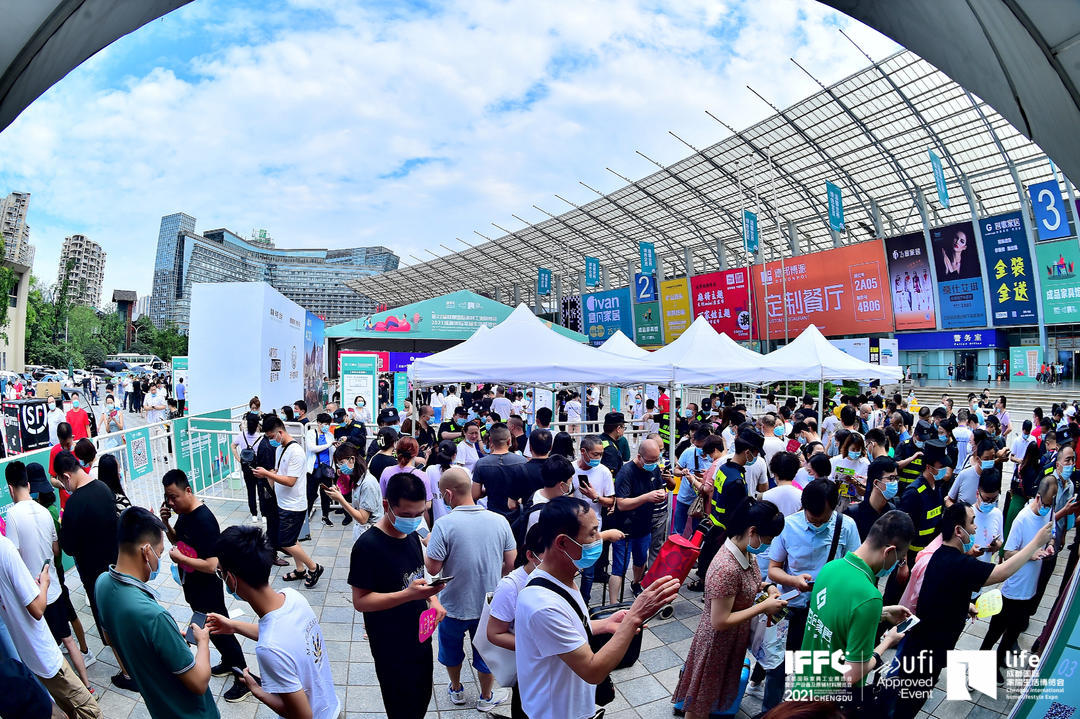 2021成都家具展盛大开幕，新品齐聚潮流首发，领航家居内贸！