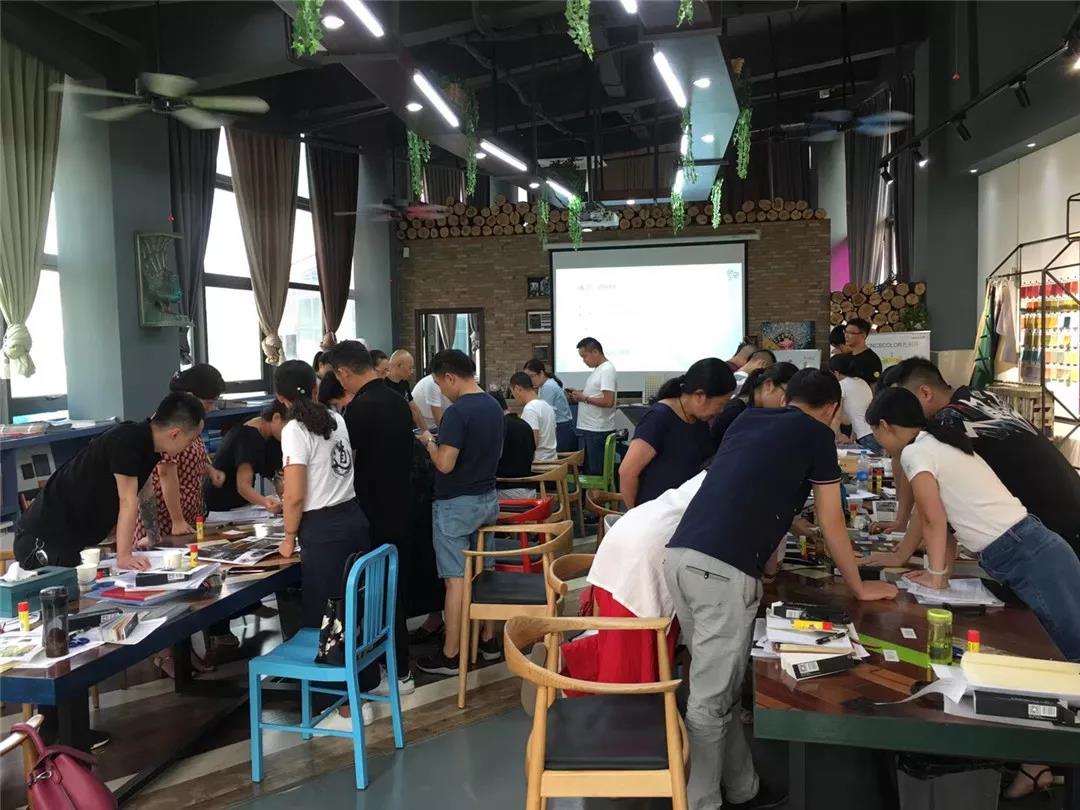 https://image.ipaiban.com/upload-ueditor-image-20180727-1532658334503008396.jpg