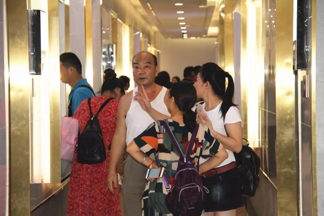 https://image.ipaiban.com/upload-ueditor-image-20180812-1534058054548000718.jpg