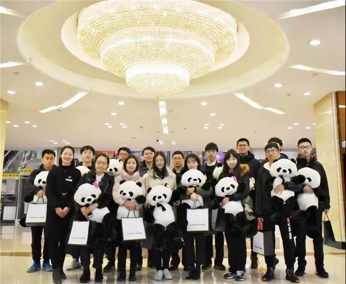 清华大学智能制造调研小组走进四川家居行业！
