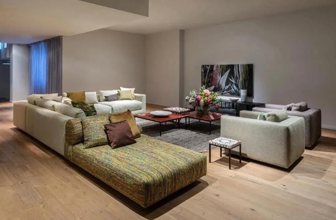 引领消费新趋势，意大利尖端沙发品牌MOROSO受市场热捧！