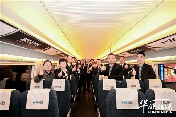 慕百合家居：专注时尚两厅半，拓渠道创新局，引领消费新潮