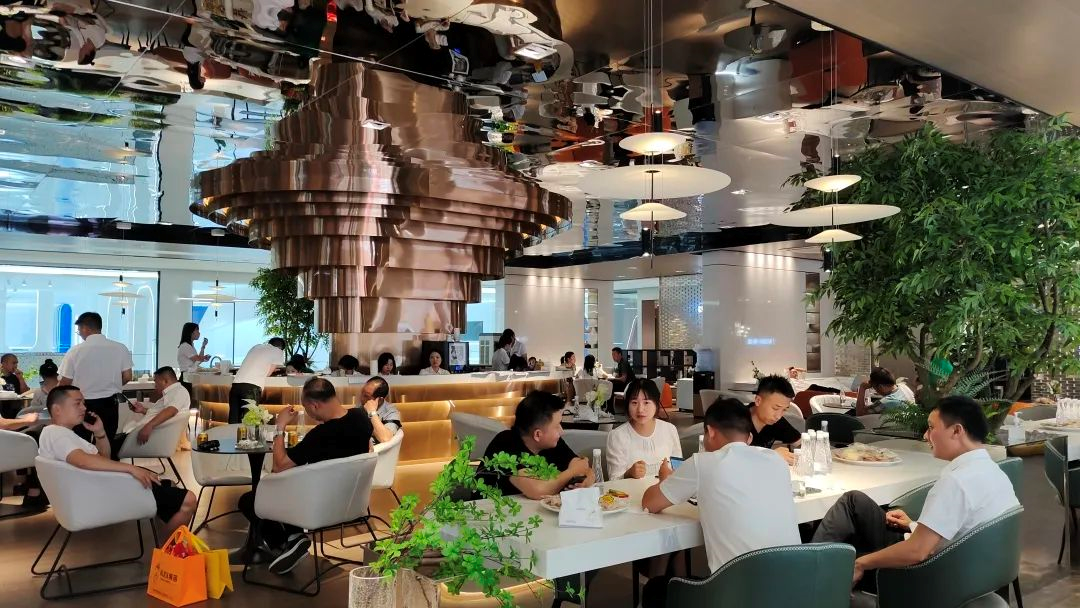 全方位赋能终端发展，铭图家居4.0智能互动展厅惊艳亮相！