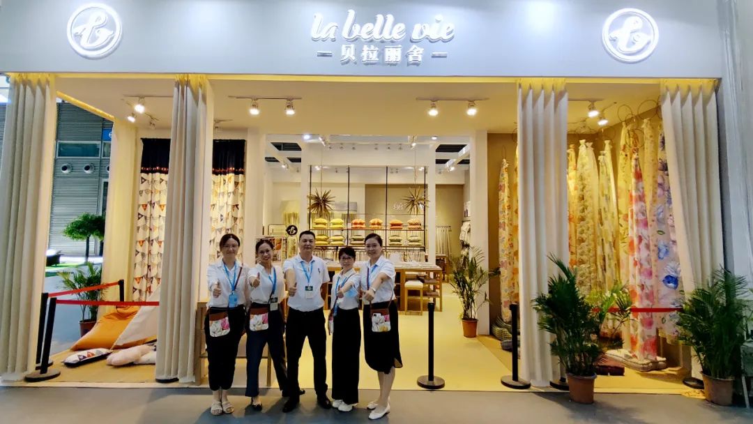 引领布艺家居生活新风尚，贝拉双星绽放2022深圳家纺展！