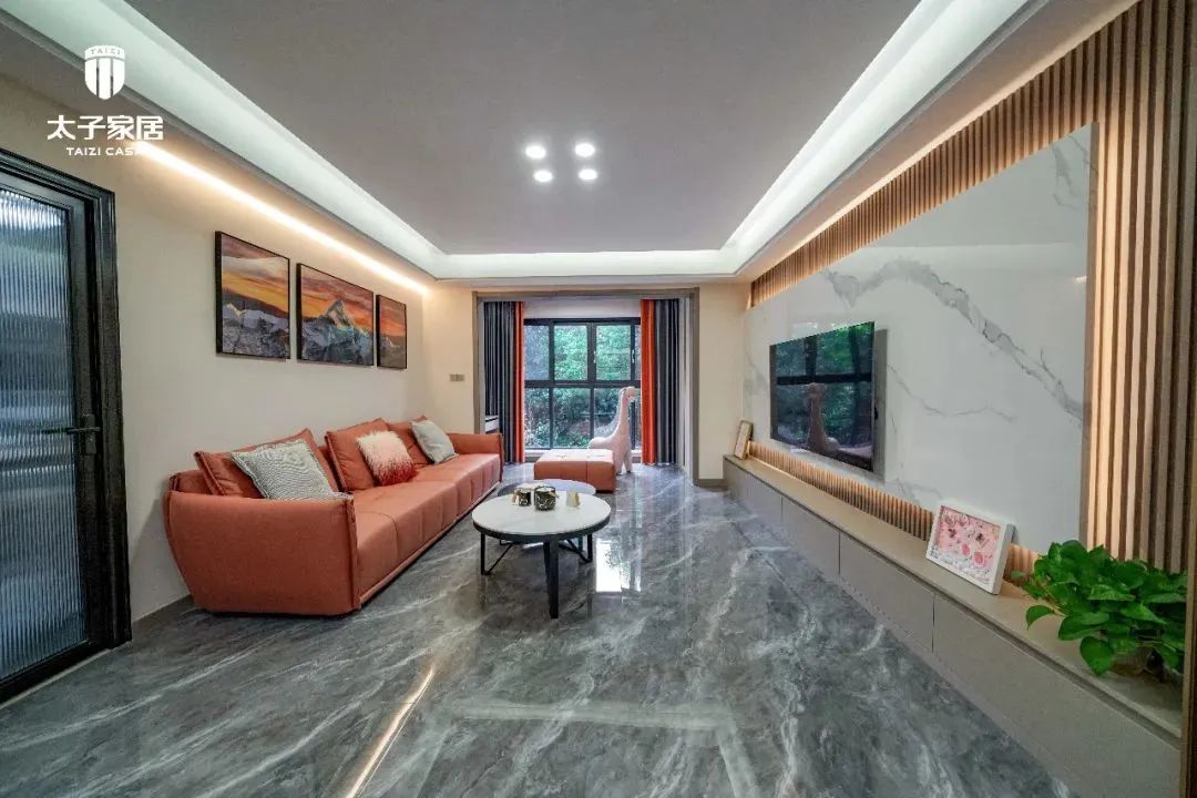 太子家居软体两厅实景案例，轻奢浪漫引领质感生活！
