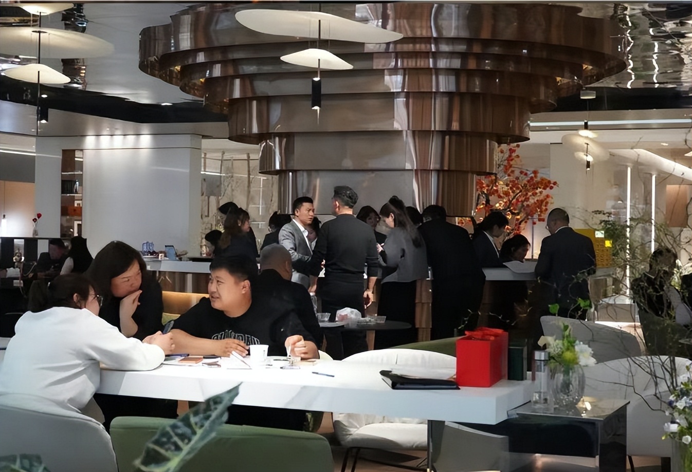 铭图家居：四大品牌聚力，2万㎡展厅焕新，开启全美学空间新纪