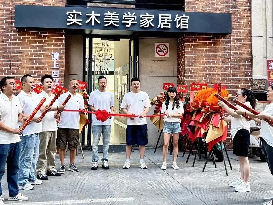 3000㎡全品类实木展厅，百木之家成都中川独立店启幕！